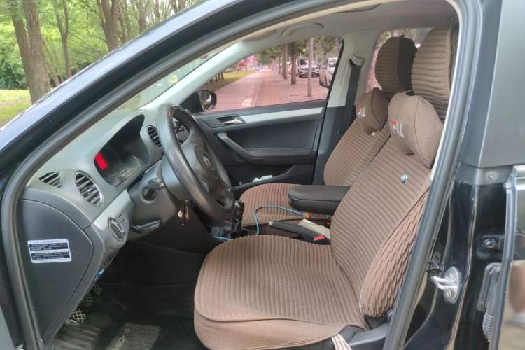 Used Volkswagen Jetta 2015 Zhihui Edition 1.4L Manual Comfort Model Left Front Seat
