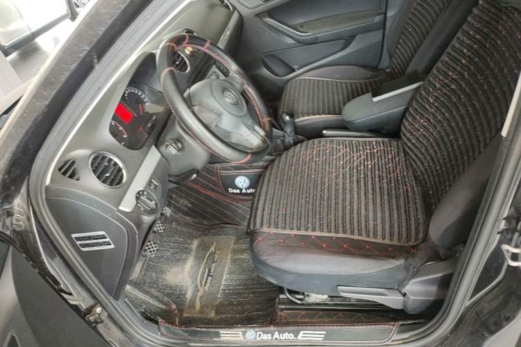 Used Volkswagen Jetta 2015 1.4L Manual Comfort Model Left Front Seat