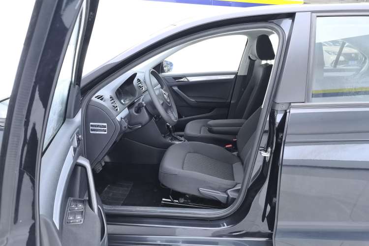 Used Volkswagen Jetta 2015 1.6L Automatic Comfort Model Left Front Seat