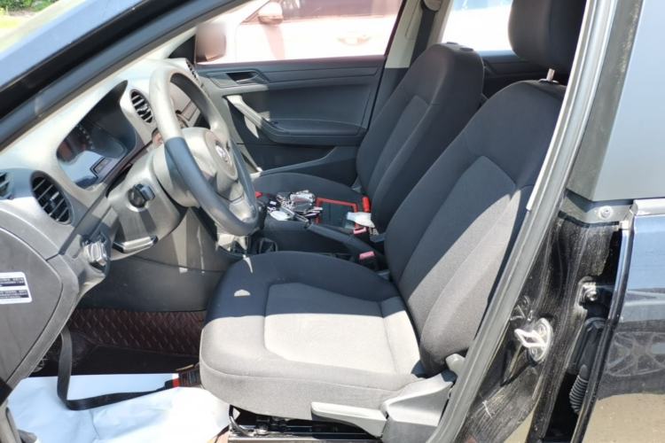 Used Volkswagen Jetta 2015 Value Edition 1.6L Manual Fashionable Style Left Front Seat