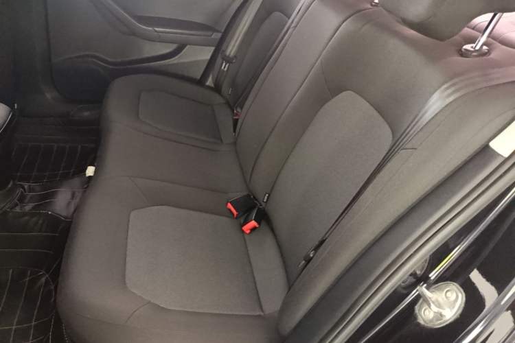Used Volkswagen Jetta 2015 1.4L Manual Fashion Model Left Rear Seat