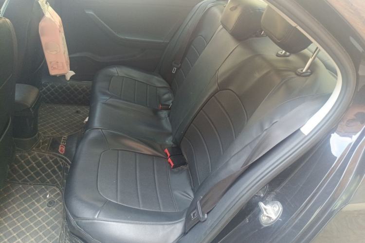 Used Volkswagen Jetta 2015 1.6L Manual Fashion Edition Left Rear Seat