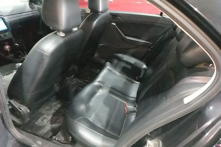 Used Volkswagen Jetta 2015 1.6L Manual Fashion Edition Left Rear Seat