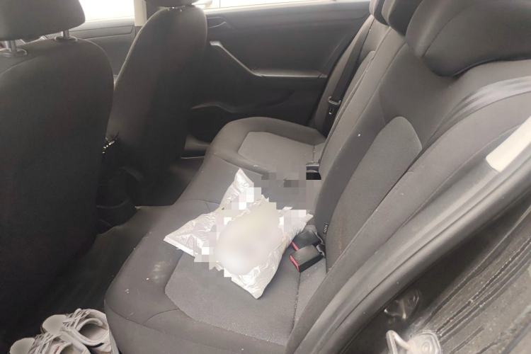 Used Volkswagen Jetta 2015 1.6L Automatic Fashion Model Left Rear Seat