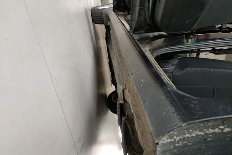 Used Volkswagen Jetta 2015 1.4L Manual Comfort Model Left Side Sill