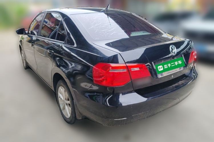 Used Volkswagen Jetta 2015 Value Edition 1.6L Automatic Comfort Version Rear Left 45 Deg