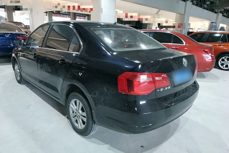 Used Volkswagen Jetta 2015 1.6L Manual Fashion Edition Rear Left 45 Deg