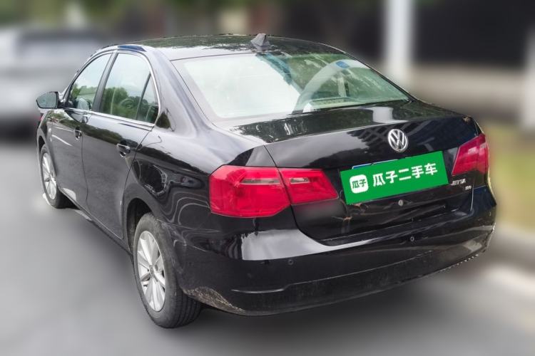 Used Volkswagen Jetta 2015 Value Edition 1.6L Automatic Comfort Version Rear Left 45 Deg