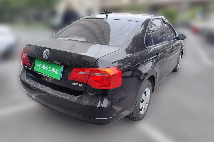 Used Volkswagen Jetta 2015 Value Edition 1.6L Manual Fashionable Style Rear Right 45 Deg