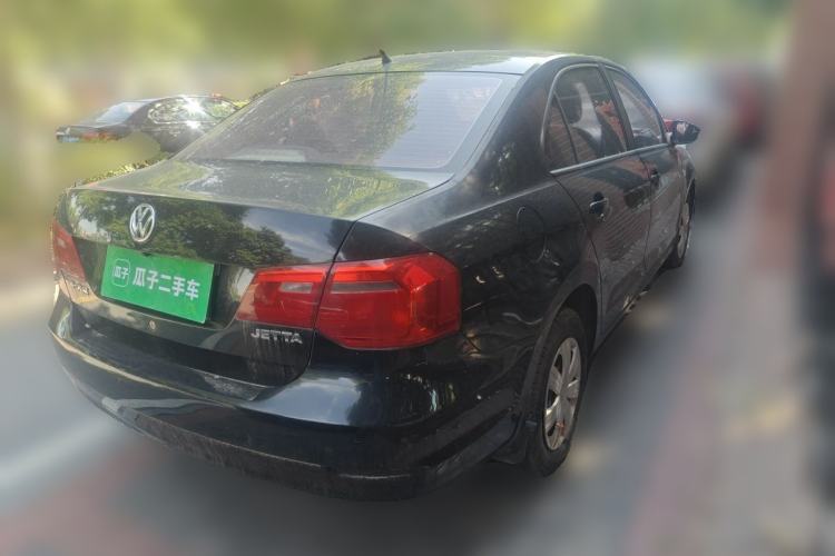 Used Volkswagen Jetta 2015 Value Edition 1.6L Manual Fashionable Style Rear Right 45 Deg