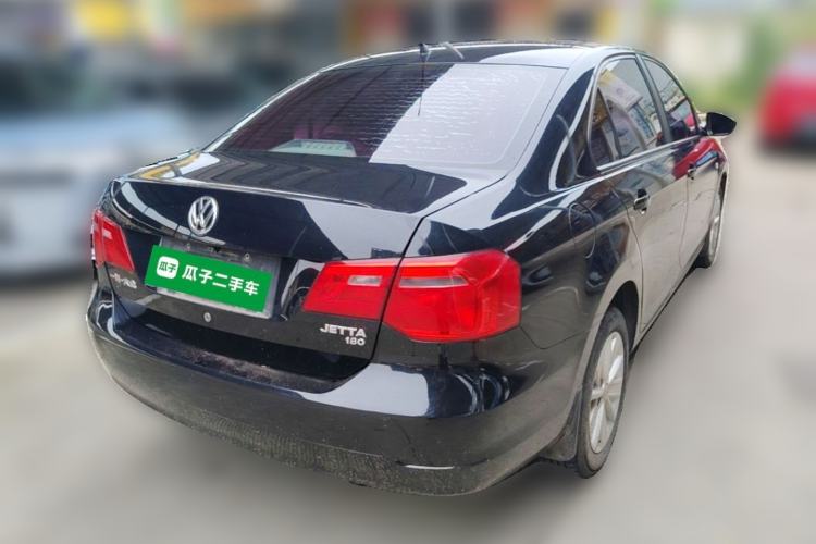 Used Volkswagen Jetta 2015 Value Edition 1.6L Automatic Comfort Version Rear Right 45 Deg