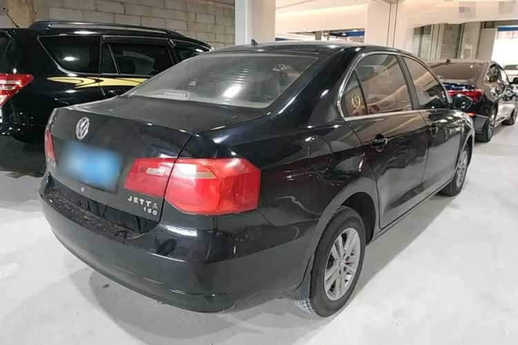 Used Volkswagen Jetta 2015 1.6L Manual Fashion Edition Rear Right 45 Deg