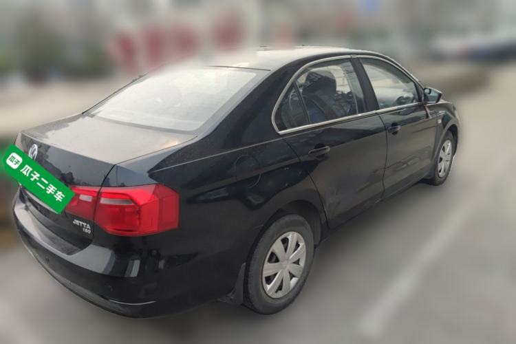 Used Volkswagen Jetta 2015 Value Edition 1.6L Manual Fashionable Style Rear Right 45 Deg