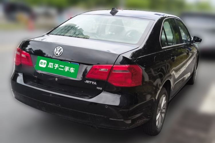 Used Volkswagen Jetta 2015 Value Edition 1.6L Automatic Comfort Version Rear Right 45 Deg