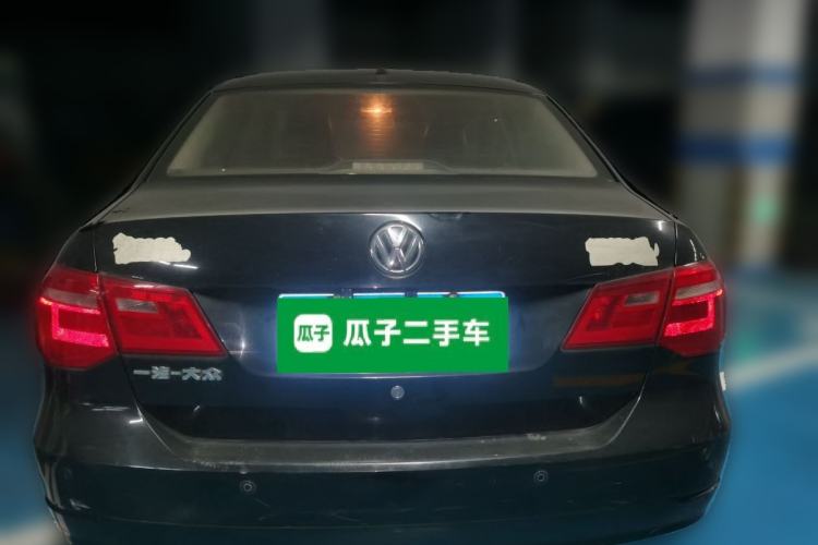 Used Volkswagen Jetta 2015 Value Edition 1.6L Manual Fashionable Style Rear