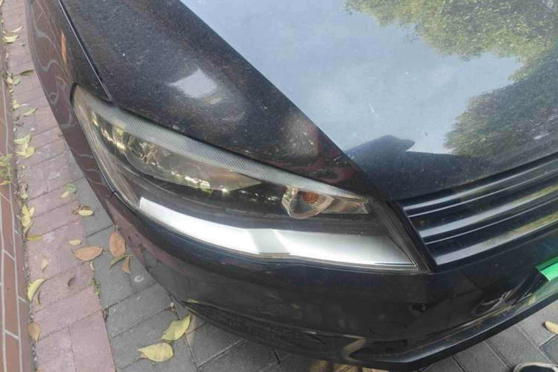 Used Volkswagen Jetta 2015 Value Edition 1.6L Manual Fashionable Style Right Front Headlight