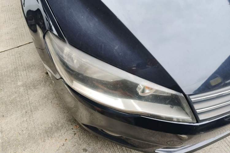 Used Volkswagen Jetta 2015 Value Edition 1.6L Automatic Comfort Version Right Front Headlight