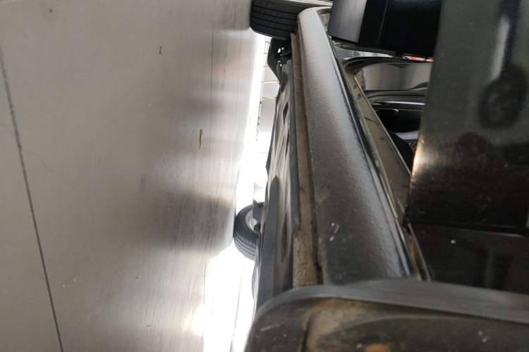 Used Volkswagen Jetta 2015 1.4L Manual Comfort Model Right Side Sill