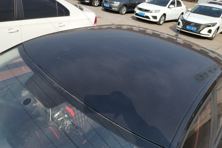 Used Volkswagen Jetta 2015 Value Edition 1.6L Manual Fashionable Style Roof