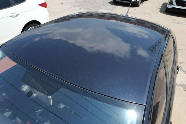Used Volkswagen Jetta 2015 Value Edition 1.6L Manual Fashionable Style Roof