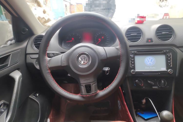 Used Volkswagen Jetta 2015 1.6L Manual Fashion Edition Steering Wheel