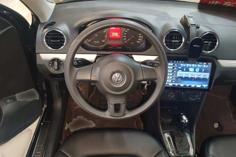 Used Volkswagen Jetta 2015 1.6L Automatic Comfort Model Steering Wheel