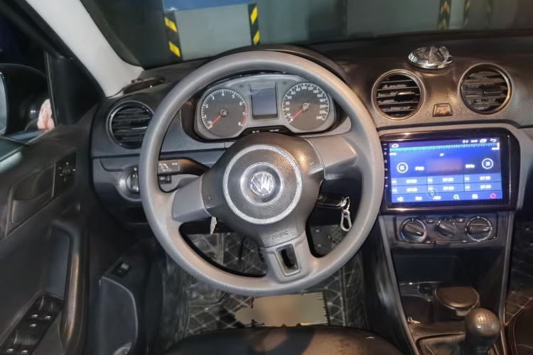 Used Volkswagen Jetta 2015 Value Edition 1.6L Manual Fashionable Style Steering Wheel