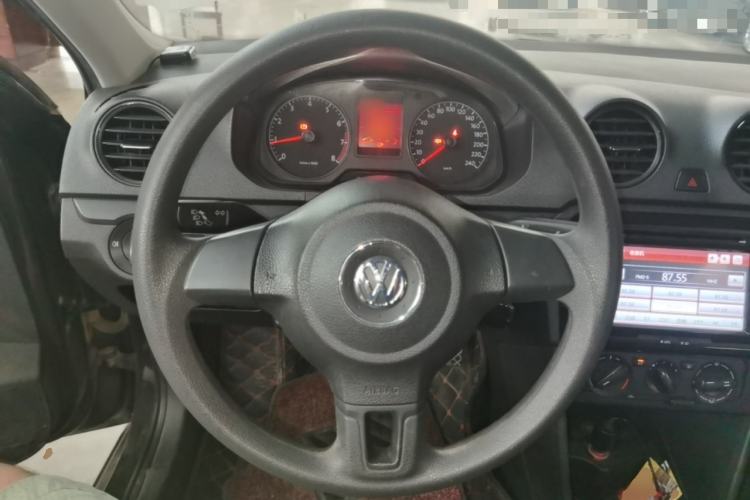Used Volkswagen Jetta 2015 Value Edition 1.6L Manual Fashionable Style Steering Wheel