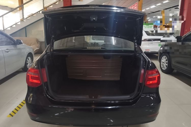 Used Volkswagen Jetta 2015 1.6L Automatic Comfort Model Trunk