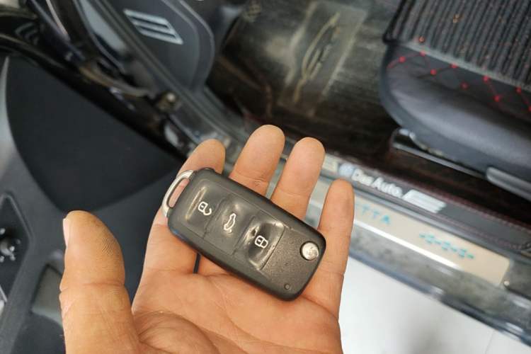 Used Volkswagen Jetta 2015 1.4L Manual Comfort Model Vehicle Key
