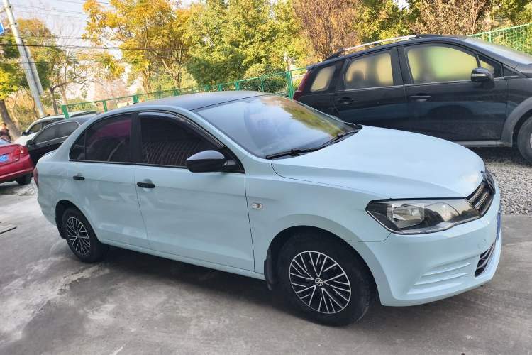 Used Volkswagen Jetta 2015 Value Edition 1.6L Automatic Fashion Version Exterior 2