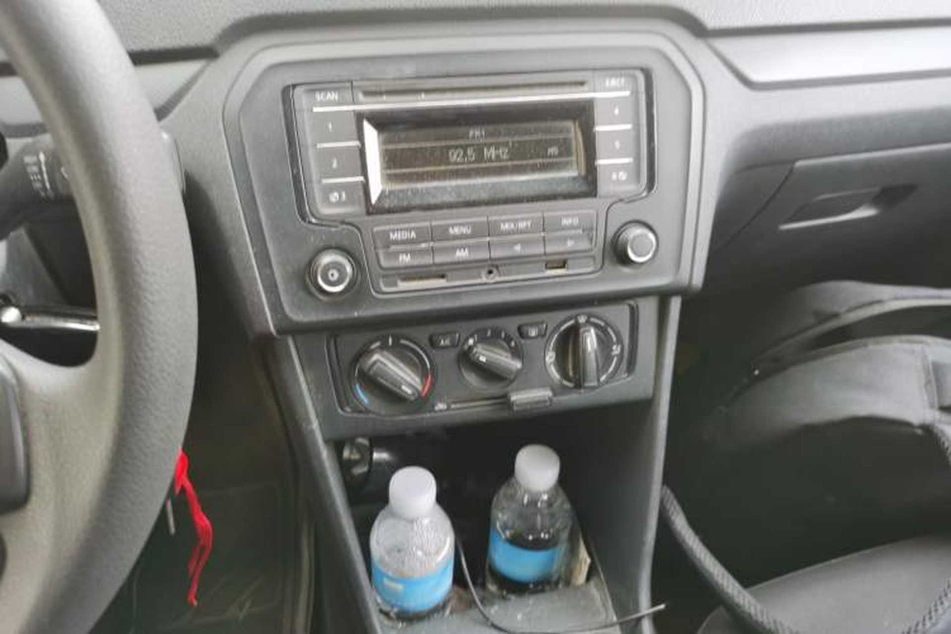 Used Volkswagen Jetta 2015 Zhuihui Edition 1.4L Manual Fashion Model Audio And AC Panel