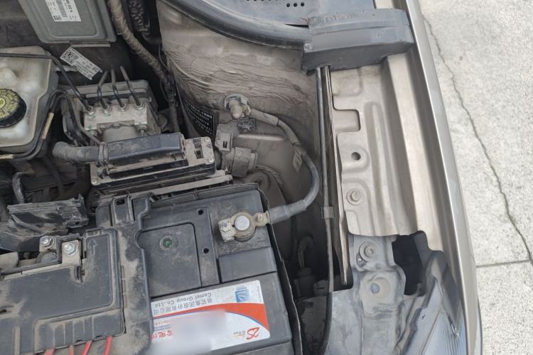 Used Volkswagen Jetta 2015 1.6L Automatic Comfort Model Engine Bay Left