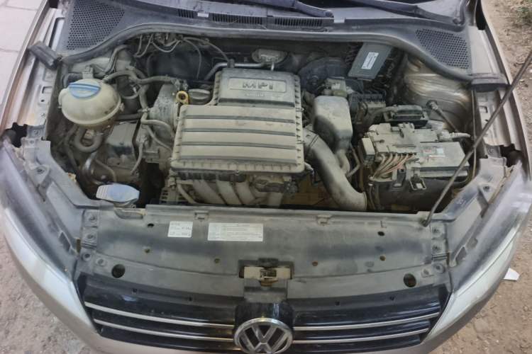 Used Volkswagen Jetta 2015 Value Edition 1.6L Automatic Comfort Version Engine Bay