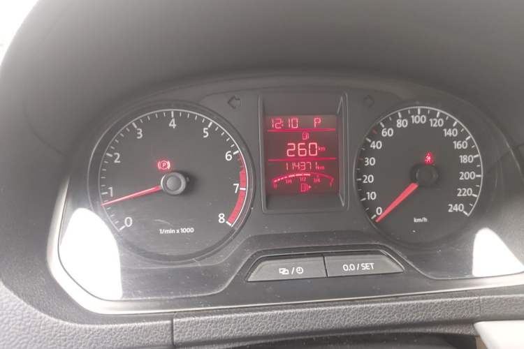 Used Volkswagen Jetta 2015 1.6L Automatic Comfort Model Instrument Cluster