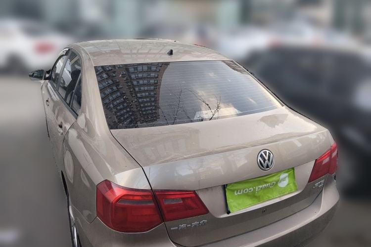 Used Volkswagen Jetta 2015 Value Edition 1.6L Automatic Fashion Version Rear Left 45 Deg
