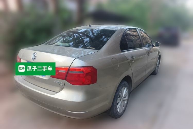 Used Volkswagen Jetta 2015 Value Edition 1.6L Automatic Comfort Version Rear Right 45 Deg