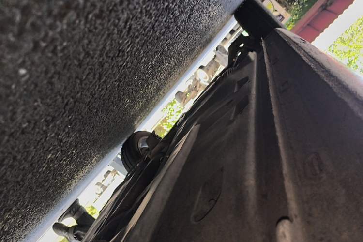 Used Volkswagen Jetta 2015 1.6L Automatic Comfort Model Chassis Front Right