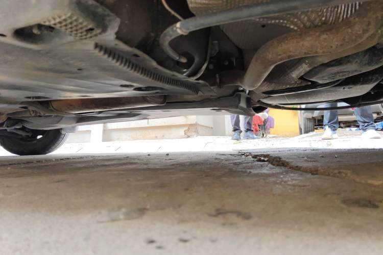 Used Volkswagen Jetta 2015 1.4L Manual Fashion Model Chassis Rear Left