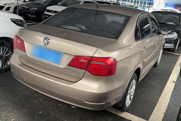 Used Volkswagen Jetta 2015 Zhuihui Edition 1.6L Manual Comfort Model Exterior 3