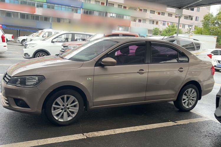 Used Volkswagen Jetta 2015 Zhuihui Edition 1.6L Manual Comfort Model Exterior 5