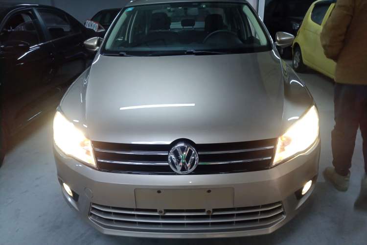 Used Volkswagen Jetta 2015 Zhuihui Edition 1.6L Manual Comfort Model Front