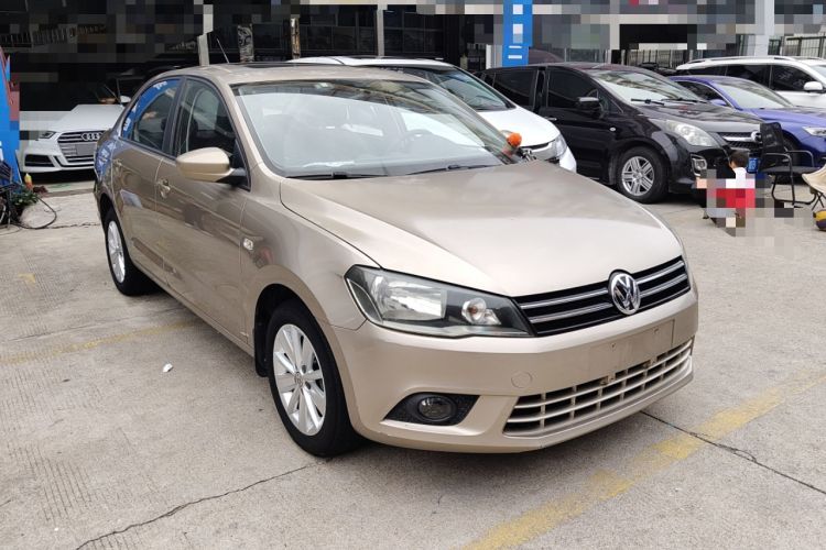 Used Volkswagen Jetta 2015 1.6L Automatic Comfort Model Front Right 45 Deg