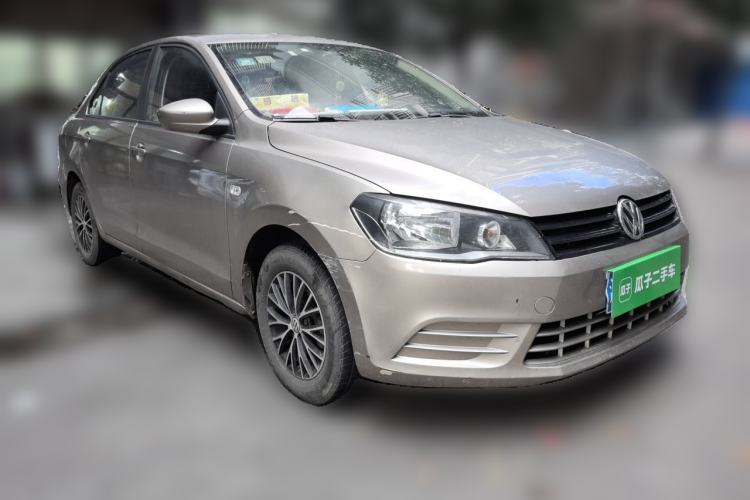 Used Volkswagen Jetta 2015 Zhuihui Edition 1.4L Manual Fashion Model Front Right 45 Deg