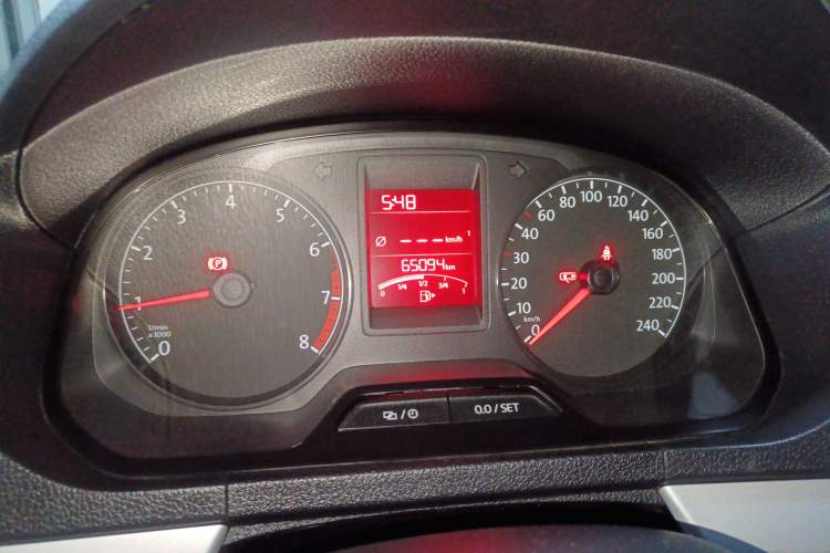 Used Volkswagen Jetta 2015 Zhuihui Edition 1.6L Manual Comfort Model Instrument Cluster