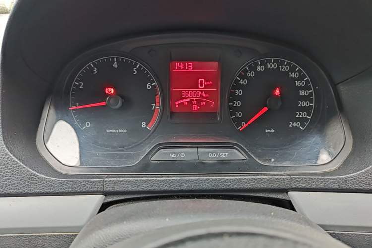 Used Volkswagen Jetta 2015 Zhuihui Edition 1.6L Manual Comfort Model Instrument Cluster