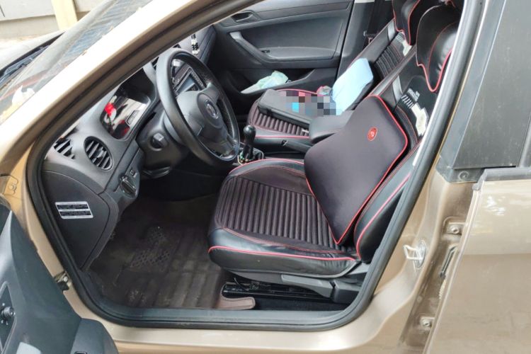 Used Volkswagen Jetta 2015 1.4L Manual Fashion Model Left Front Seat