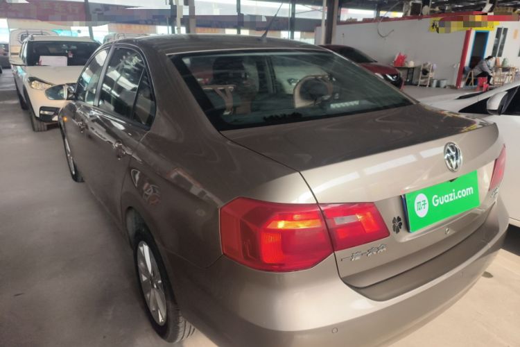 Used Volkswagen Jetta 2015 Value Edition 1.6L Automatic Comfort Version Rear Left 45 Deg