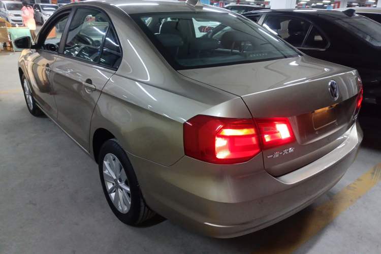Used Volkswagen Jetta 2015 Zhuihui Edition 1.6L Manual Comfort Model Rear Left 45 Deg