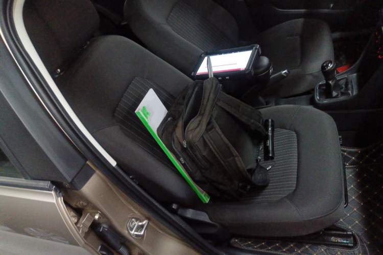 Used Volkswagen Jetta 2015 Zhuihui Edition 1.6L Manual Comfort Model Right Front Seat